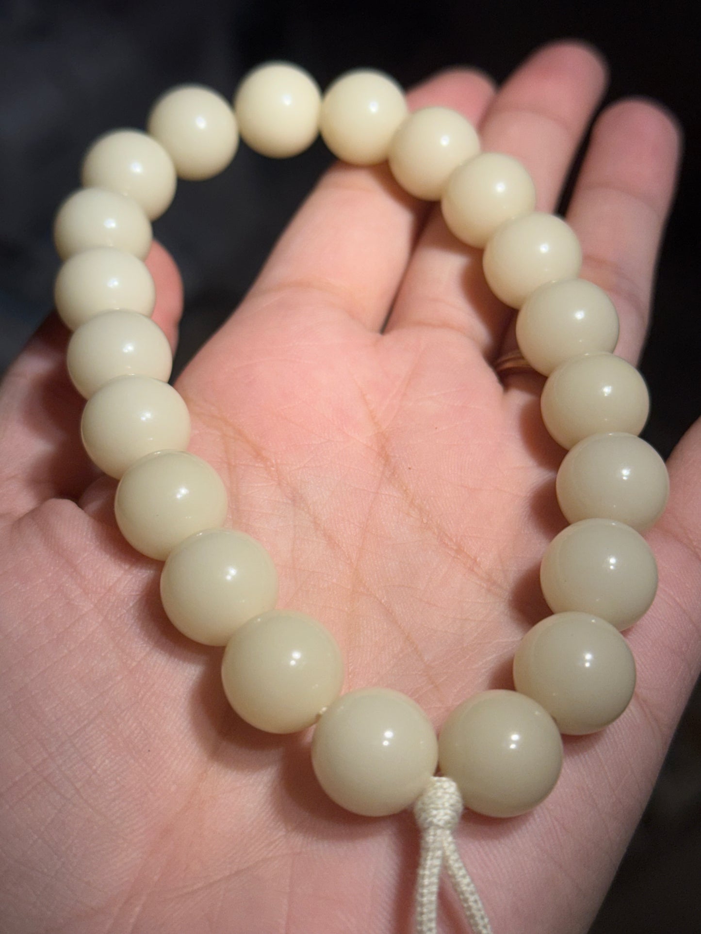 奶白手持菩提 | Ivory Bodhi Handheld Bracelet