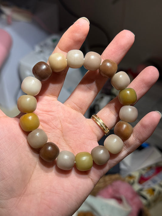 高级干磨菩提手链 | Premium Dry-Polished Bodhi Bracelet